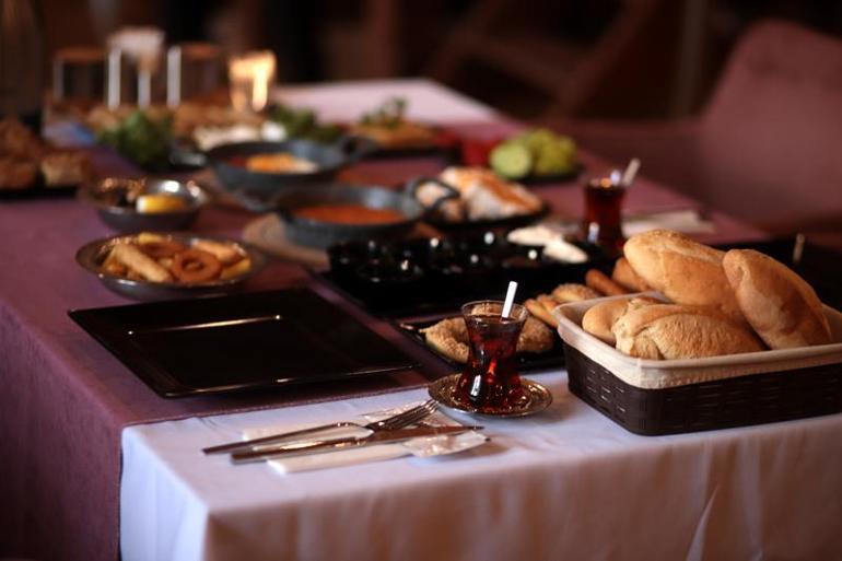 Atıl haldeki asırlık değirmen, kahvaltı evi oldu