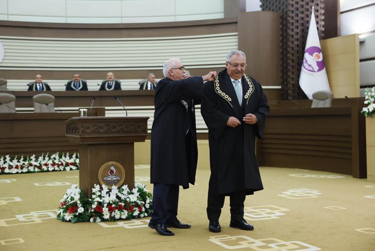 AYMnin yeni üyesi Metin Kıratlı yemin etti