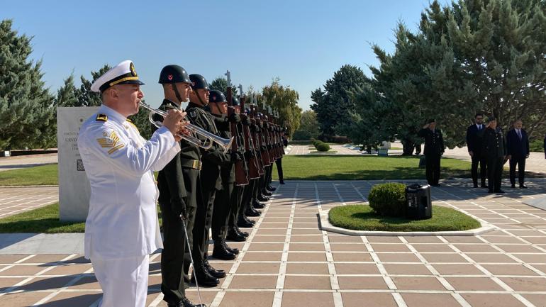 4üncü Cumhurbaşkanı Cemal Gürsel, mezarı başında anıldı