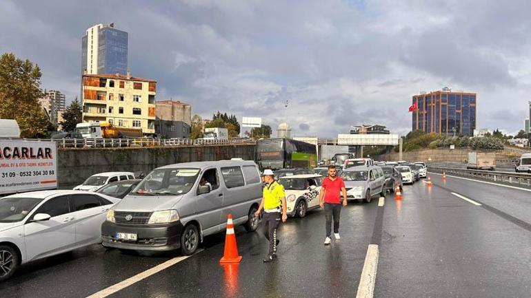 Bağcılar TEMde zincirleme trafik kazası: 2 ölü 5 yaralı