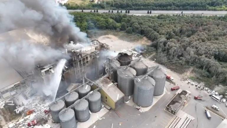 Hendek’te makarna fabrikasında patlama: 1 ölü, 6’sı ağır, 30 yaralı