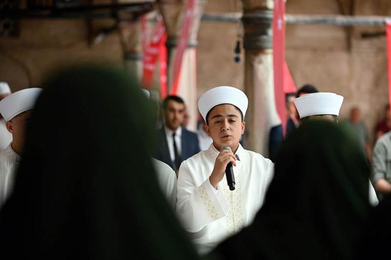 Diyanet İşleri Başkanı Erbaş: Kuran ahlakını yeni nesillere anlatmak zorundayız