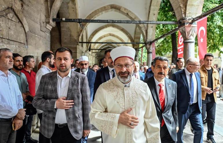 Diyanet İşleri Başkanı Erbaş: Kuran ahlakını yeni nesillere anlatmak zorundayız