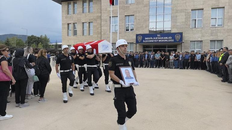 Kansere yenik düşen emekli polis memuru törenle toprağa verildi