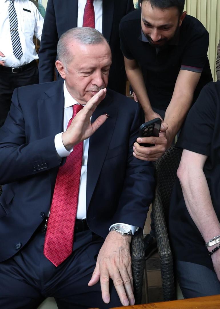 Cumhurbaşkanı Erdoğandan pastane ziyareti