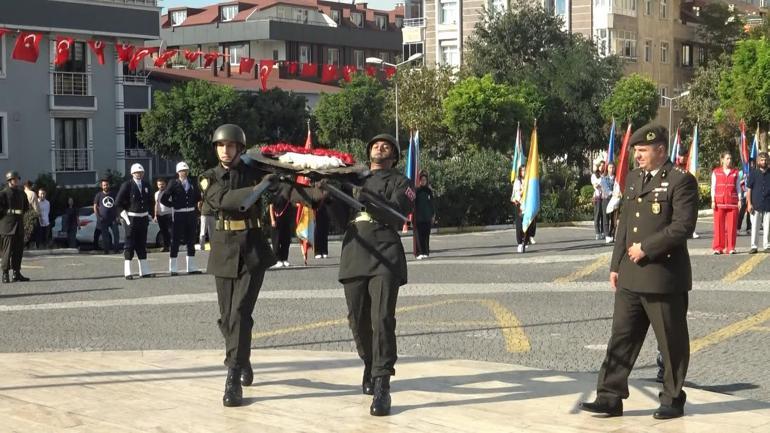 Avcılar’da gazilerden Türk bayraklı yürüyüş