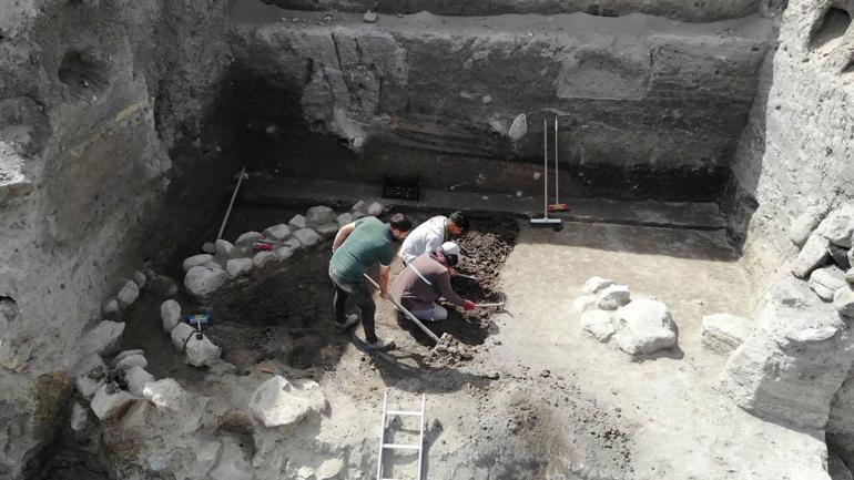 Değirmenler Höyükte, Demir ve Erken Tunç Çağı yapıları ortaya çıkarıldı