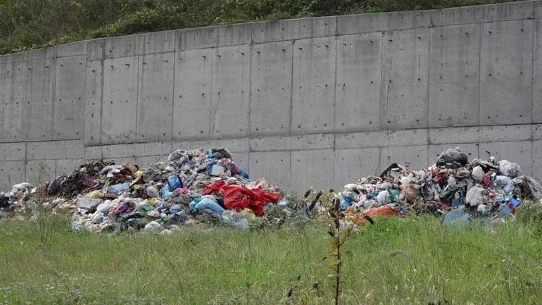 Yol kenarına çöp döken Ortahisar Belediyesine 2 milyon TL ceza