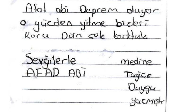 AFAD ekibine, Gitme, bizleri koru notu