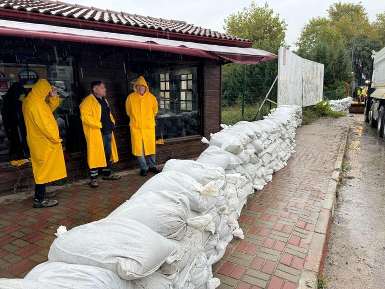 Bartın Irmağı’nın taşma riskine kum çuvallı bariyer önlemi