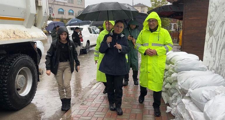 Bartın Irmağı’nın taşma riskine kum çuvallı bariyer önlemi