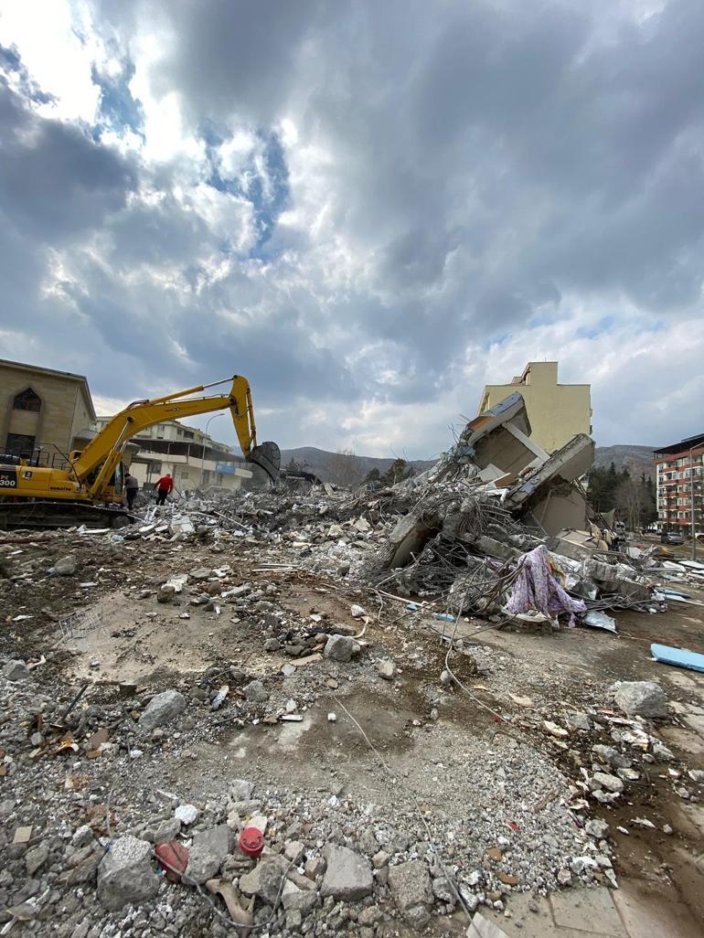 29 kişinin öldüğü Özlem Bayraktar Apartmanı davasında yeni bilirkişi heyeti kararı