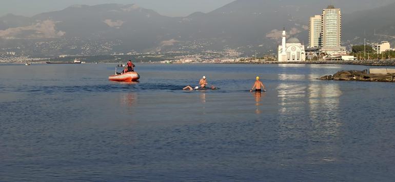 Hatayda 4üncü İskenderun Körfezi Açık Deniz Yüzme Maratonu tamamlandı