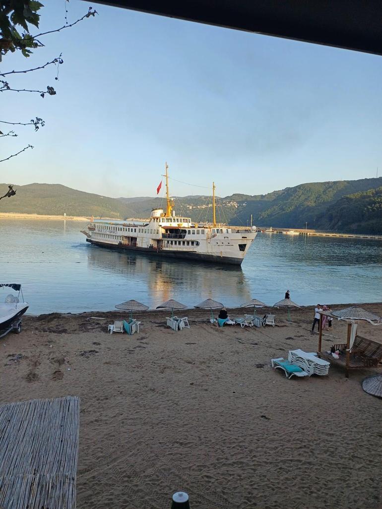 Amasrada çapası hasar gören restoran vapur karaya oturdu; o anlar kamerada