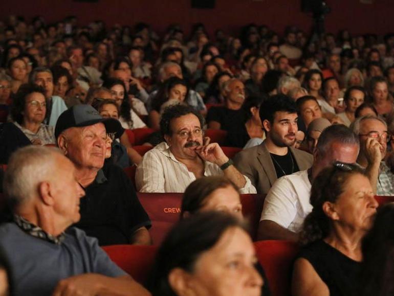 Nazan Kesal: Aile her şeyse, o küçücük kız çocukları neden öldürülüyor