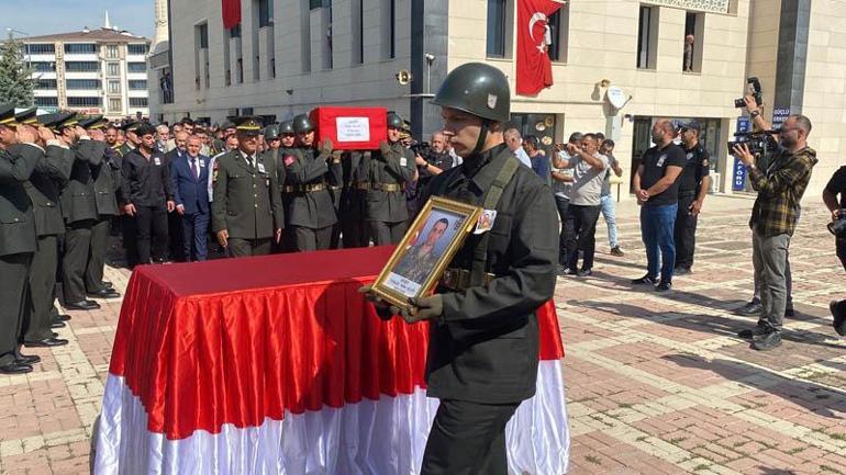 Pençe-Kilit şehidi için Elazığda tören