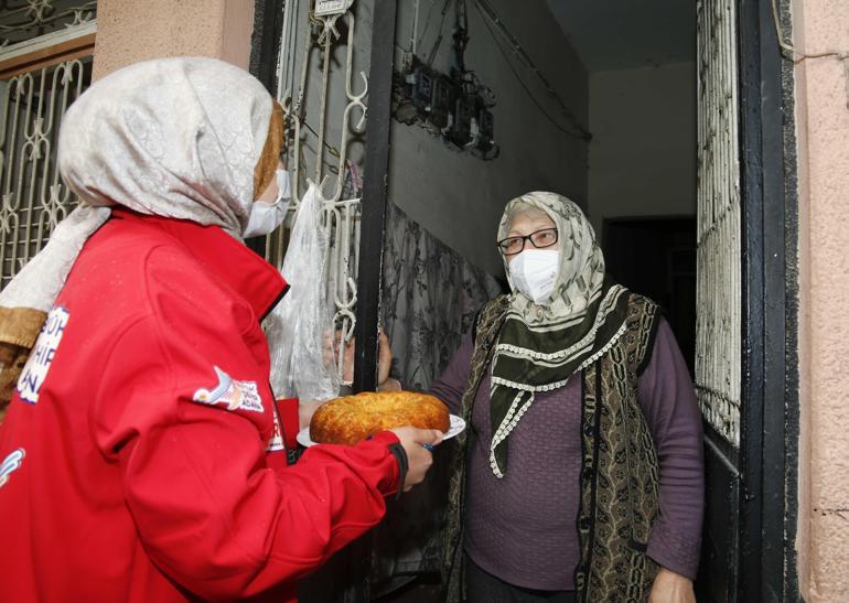 Doç. Dr. Kuşçu: Covid-19 testi verenlerin yarısı pozitif çıkıyor, hastalık hafif seyrediyor