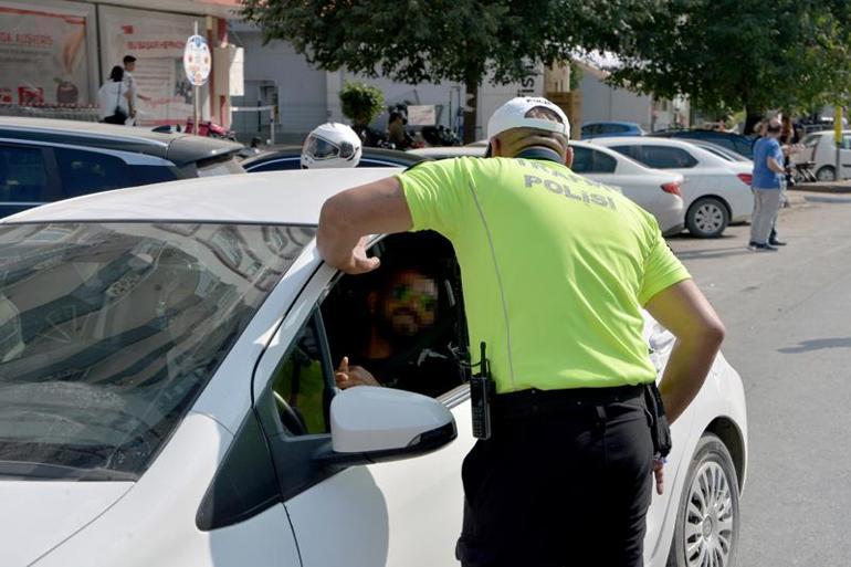 Dron destekli uygulamada yayalara yol vermeyen sürücülere 3 bin 135er lira ceza