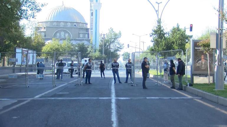 Diyarbakırda yasağa rağmen DEM Parti’nin düzenlemek istediği miting öncesi polis önlemi