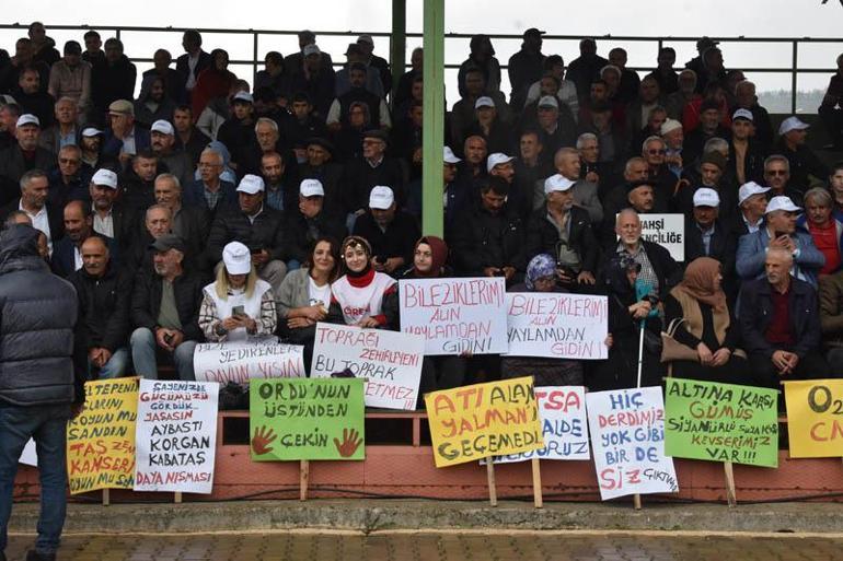 ‘Yaylalarımıza dokunma’ mitinginde gerginlik; ev sahibi başkan alanı terk etti