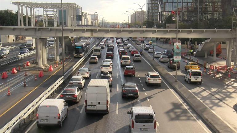 İstanbulda yağmur trafiği