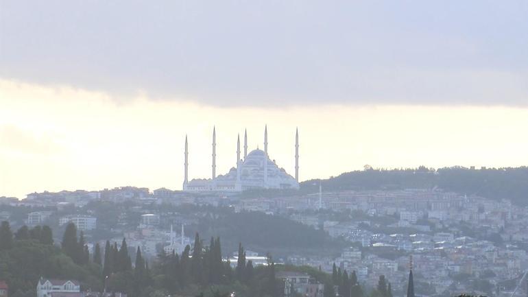 İstanbulda karabulutların ardından gökkuşağı çıktı