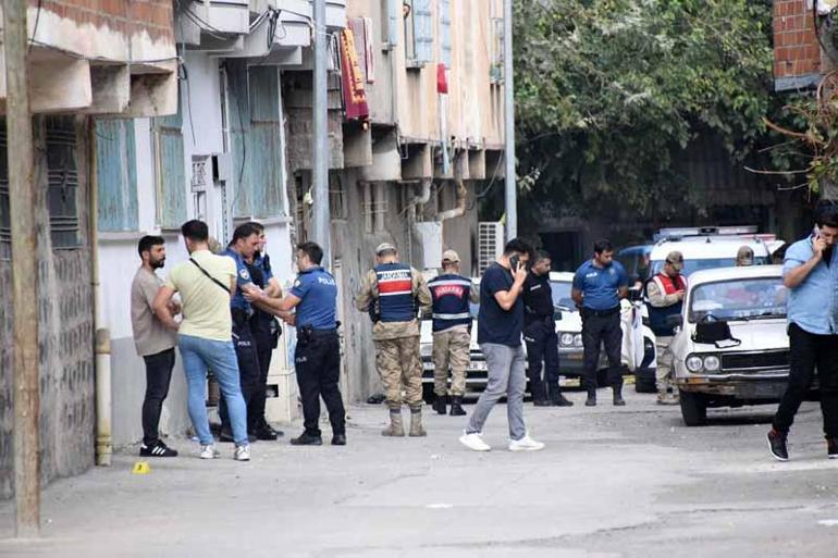 Babasıyla kavga etti, ihbara gelen polislere ateş açtı