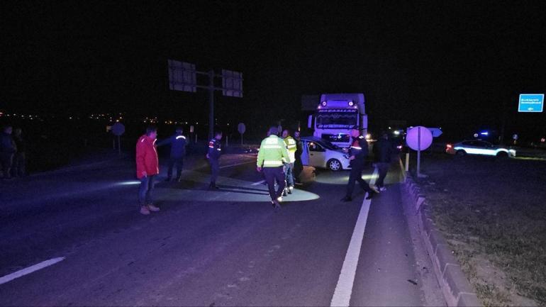 TIR ile çarpışan otomobil ehliyetsiz sürücüsü, 5.46 promil alkollü çıktı