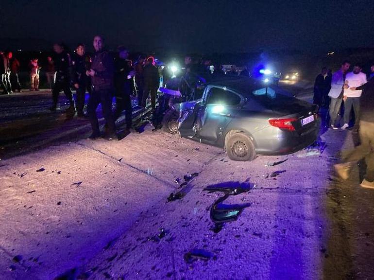 Malatyada kamyonet ile otomobil çarpıştı: 3 ölü, 4 yaralı