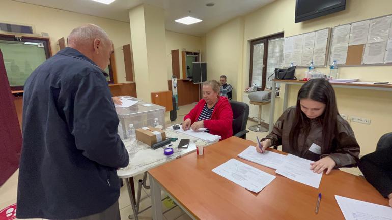 Bursa’da Bulgaristan seçimleri için sandığa gittiler