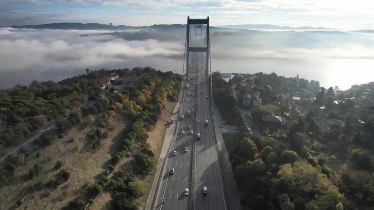 İstanbul Boğazında sis etkili oluyor