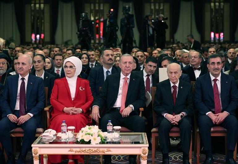 Cumhurbaşkanı Erdoğan: Onurlu ve dirayetli duruşumuzdan taviz vermeyeceğiz