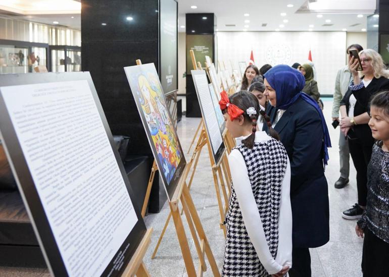 Cumhuriyetin Yeni Yüzyılı konulu yarışmalarda öğrencilere ödül