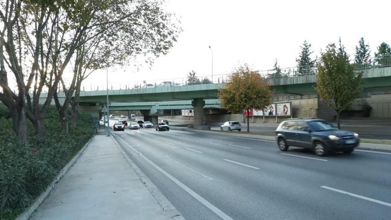 Bakırköydeki o üst geçitte yine TIR kazası