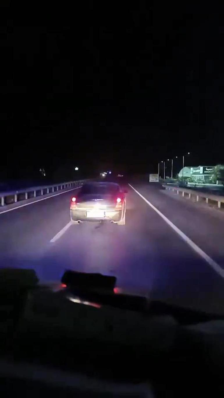 Antalyada ambulansa yol vermeyen otomobilin sürücüsü tutuklandı