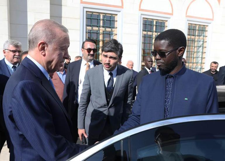 Cumhurbaşkanı Erdoğan ve Senegal Cumhurbaşkanı Fay Çamlıca Camiinde cuma namazı kıldı