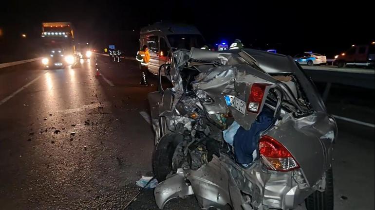 Kırıkkale’de ambulans ve iki otomobil çarpıştı; 1 ölü, 5 yaralı