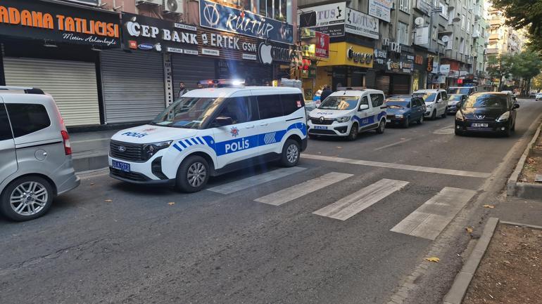 Döner bıçağıyla soyguna girdiği fırında 3 kişiyi yaralayınca bacağından vurulan şüpheli tutuklandı