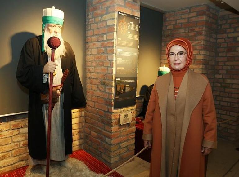 Emine Erdoğan, Budapeştede Gül Baba ve Osmanlı Macaristanında Manevi Miras kitabının tanıtımına katıldı