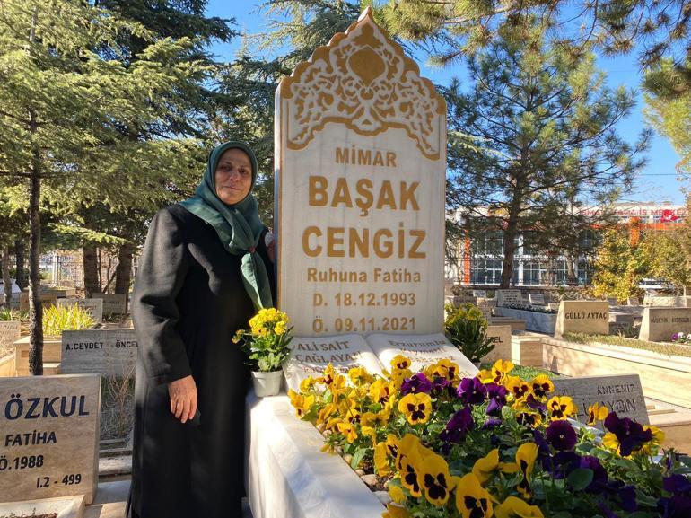 Samuray kılıcıyla öldürülen Başak Cengiz, ölümünün 3üncü yılında anıldı