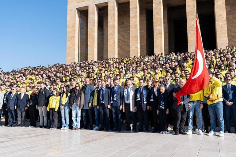 1907 Fenerbahçe Derneği ve 1907 UNİFEB’ten Anıtkabir’e 4 bin 500 öğrenci ile ziyaret