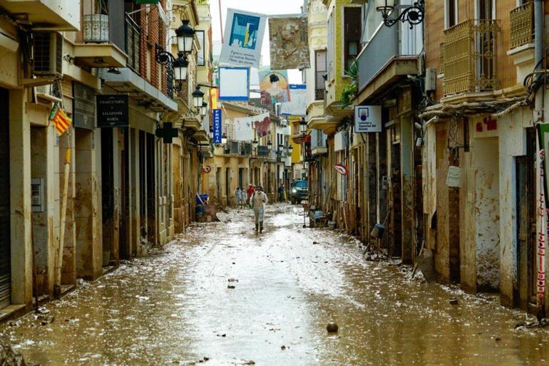 İspanyada halkın istifa çağrısını hükümet reddetti