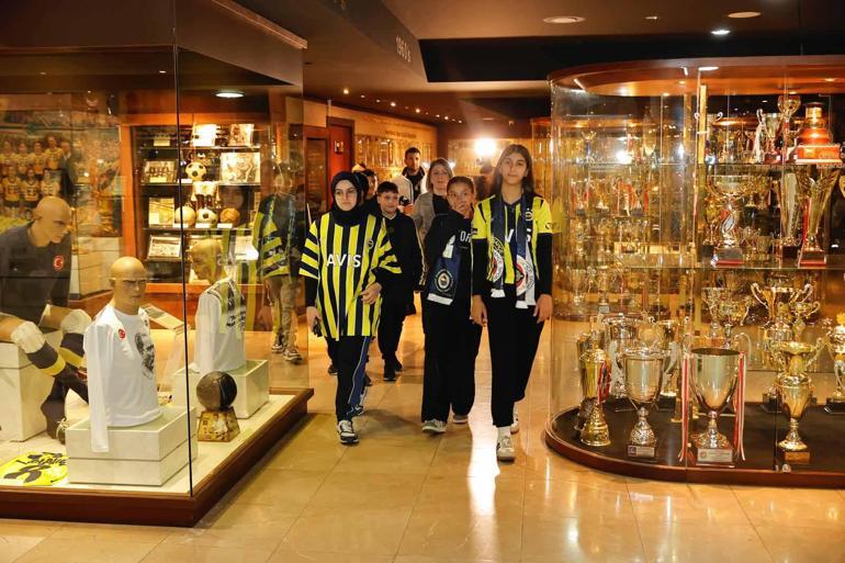 Çocukların Acun Ilıcalı ile tanışma ve Fenerbahçe maçı izleme hayali gerçekleşti