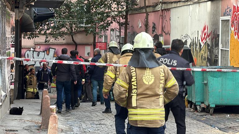 Beyoğlunda tamirini yaptığı asansörün altına kalan adam öldü