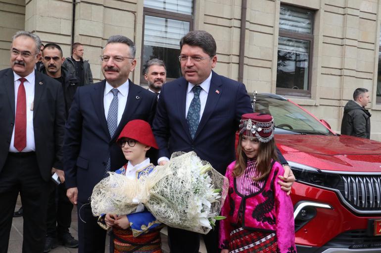 Bakan Tunç: Soruşturmaları yargı tacizi şeklinde değerlendirmek şuursuz bir harekettir