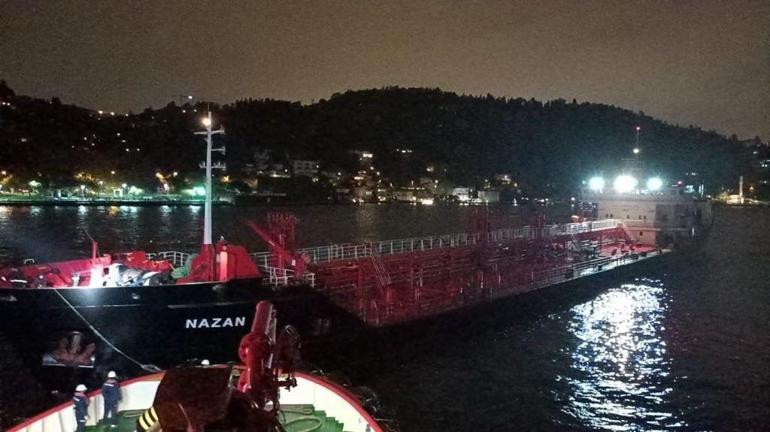 İstanbul Boğazı çift yönlü olarak gemi trafiğine kapatıldı