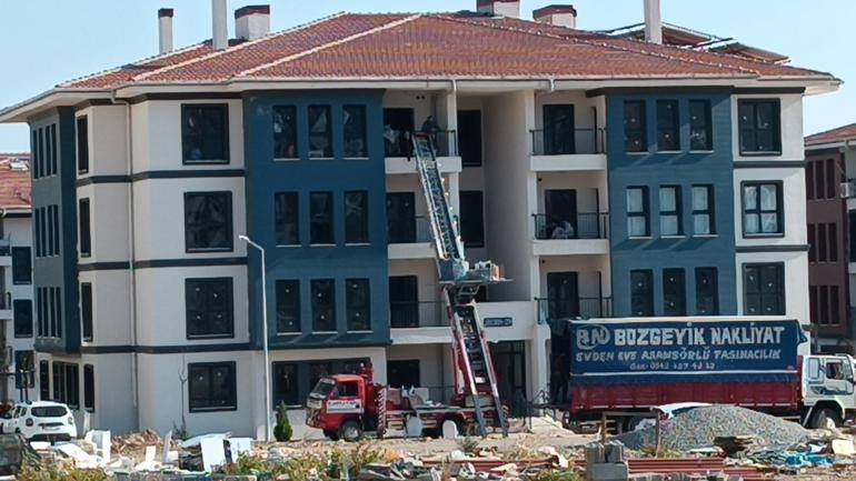 İslahiyede deprem konutlarına yerleşen ailelerin mutluluğu