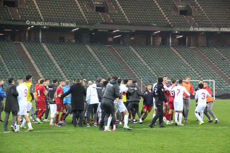 Türkiye U21 - Sırbistan U21 maçının ardından arbede yaşandı