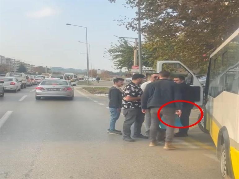 Belediye otobüsü şoförünü, durağa park ettiği otomobilinin fotoğrafını çektiği için tabancayla tehdit etmiş