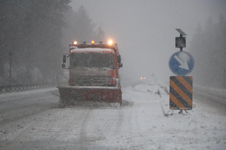 Bolu Dağı geçişinde kar yağışı başladı